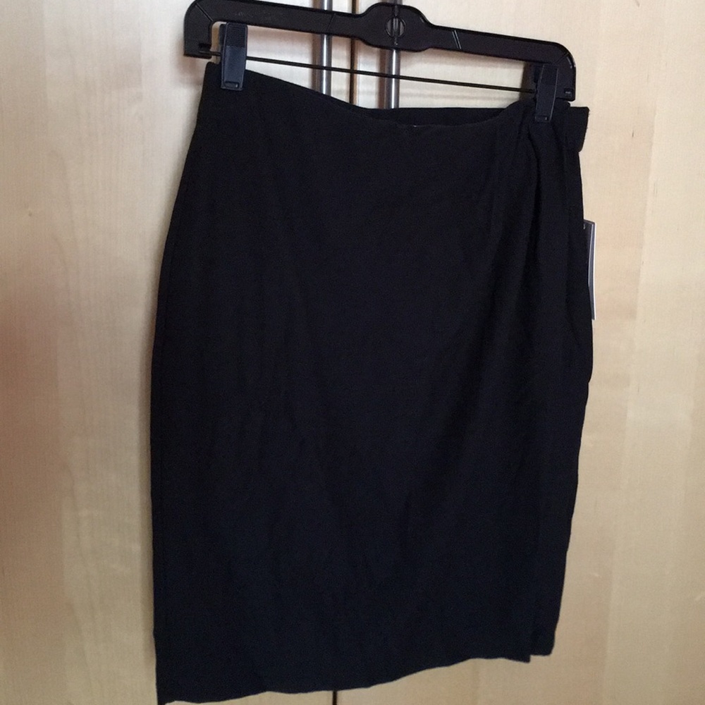 NWT H Halston small black skirt
